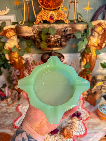 Jadeite ashtray✨