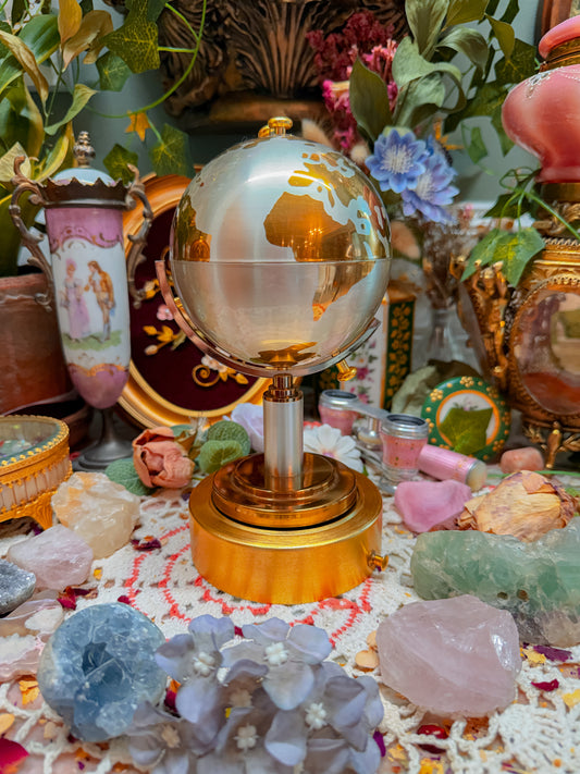 1950s musical cigarette pop up globe✨
