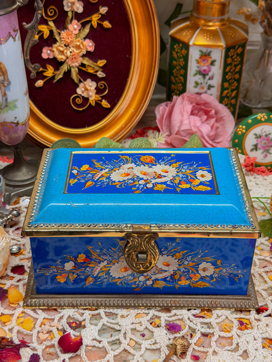 Linnete tin stash