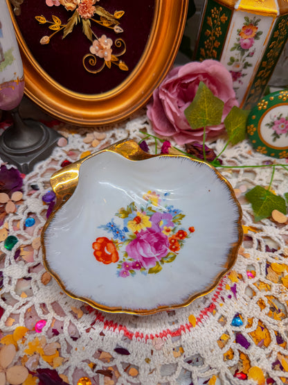Seashell fine china floral ashtray✨