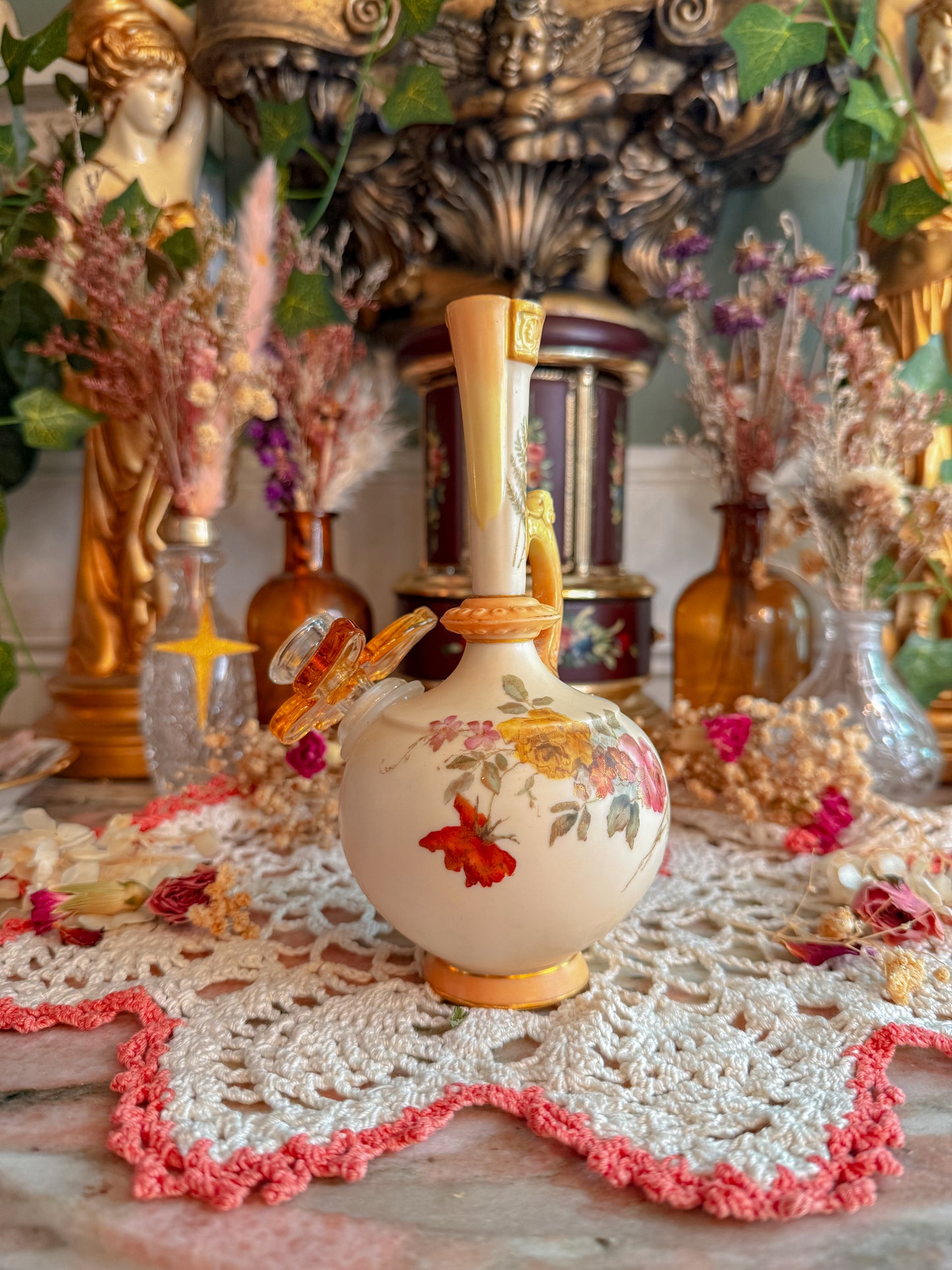 Royal Worcester floral✨