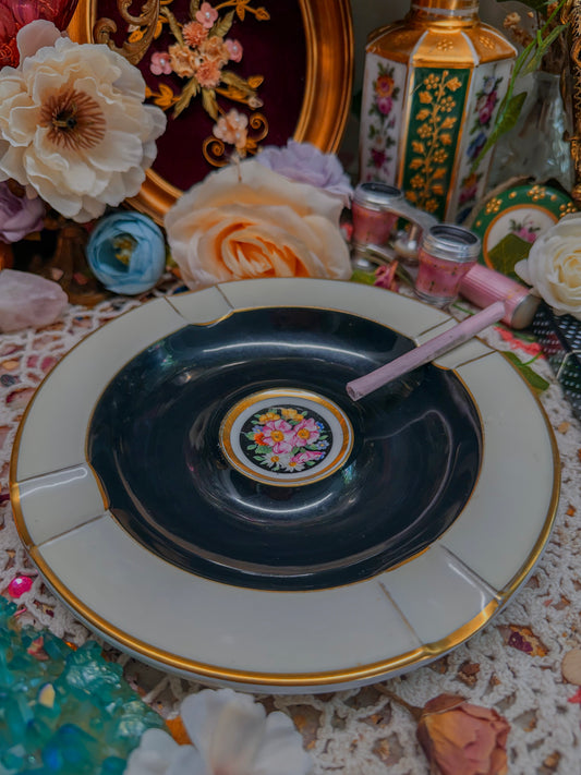 German floral Ashtray✨