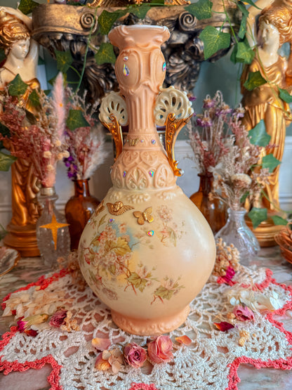 Royal Rudolstadt seashell queen✨