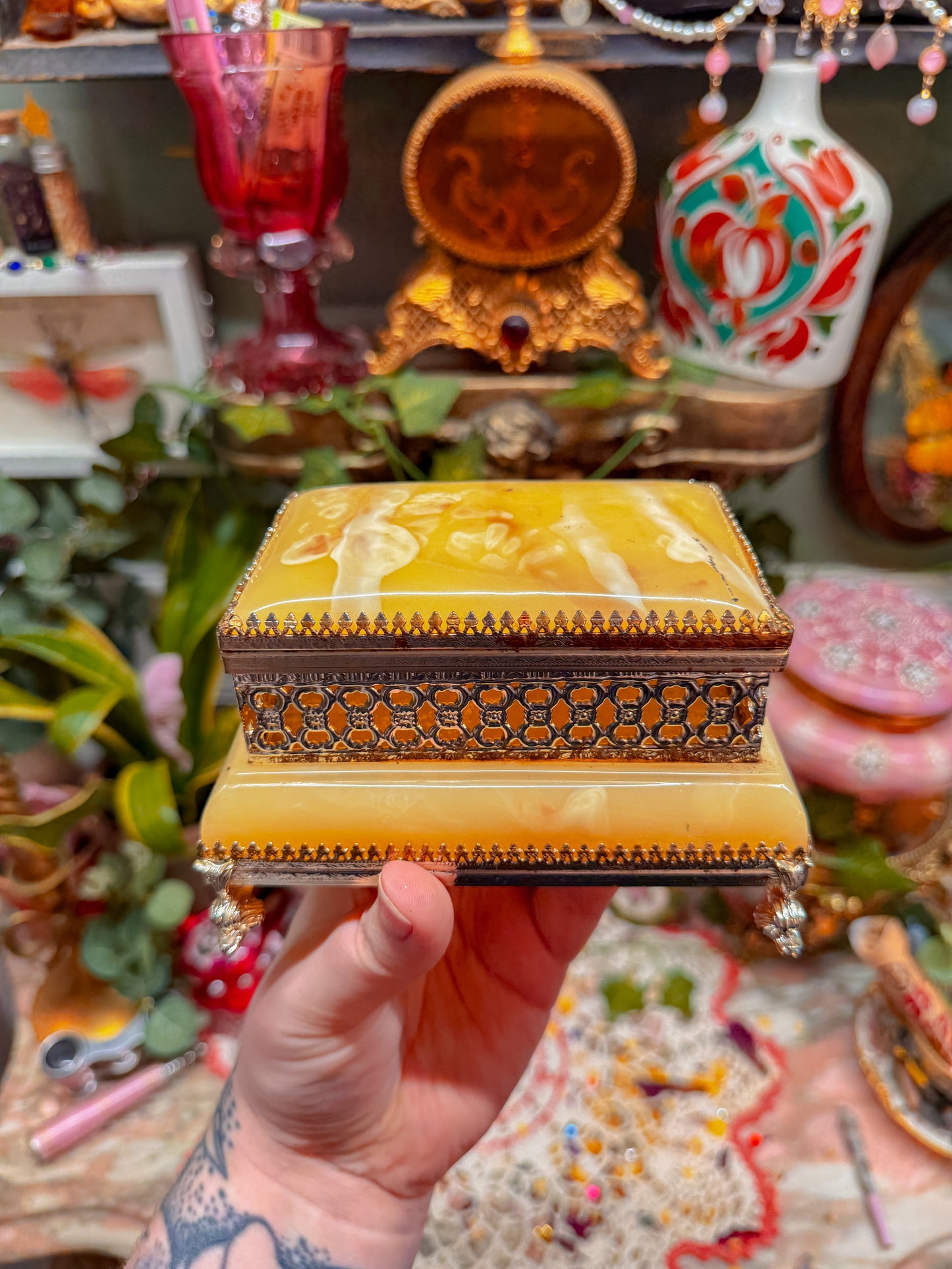 Italian Alabaster jewelry box✨