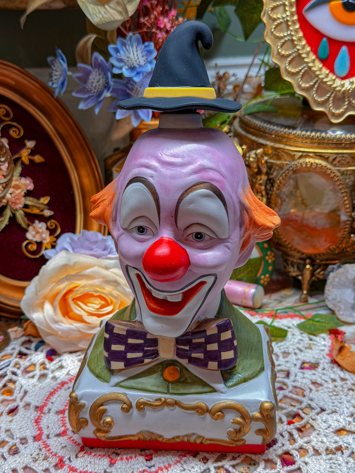Clown bong with witch hat🕷️