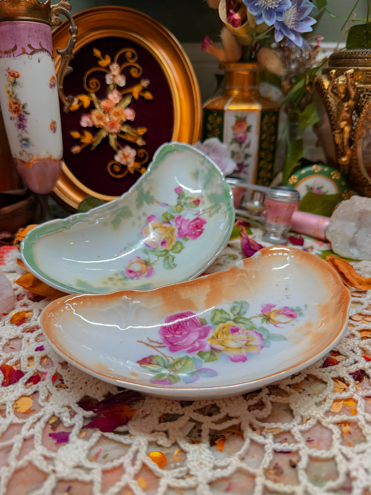Lusterware German Floral stacked ashtrays✨
