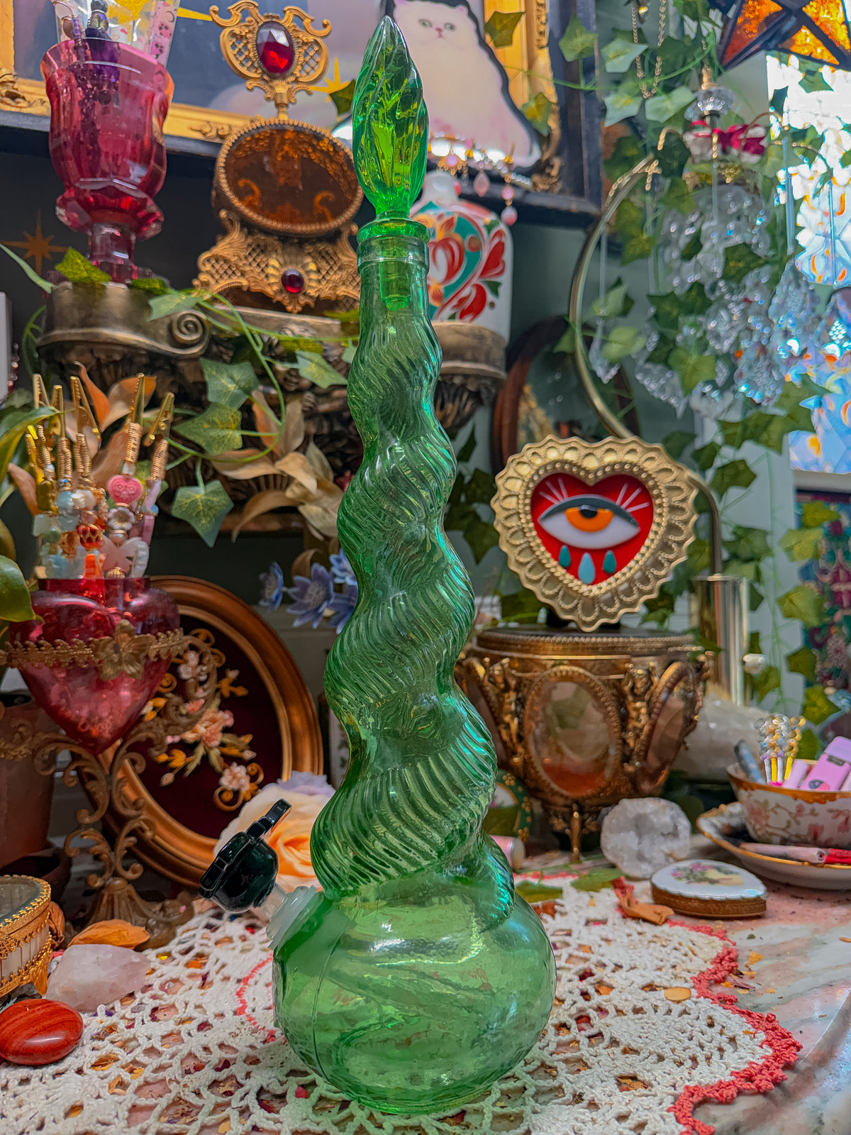 16.5 inch snake bong🕷️