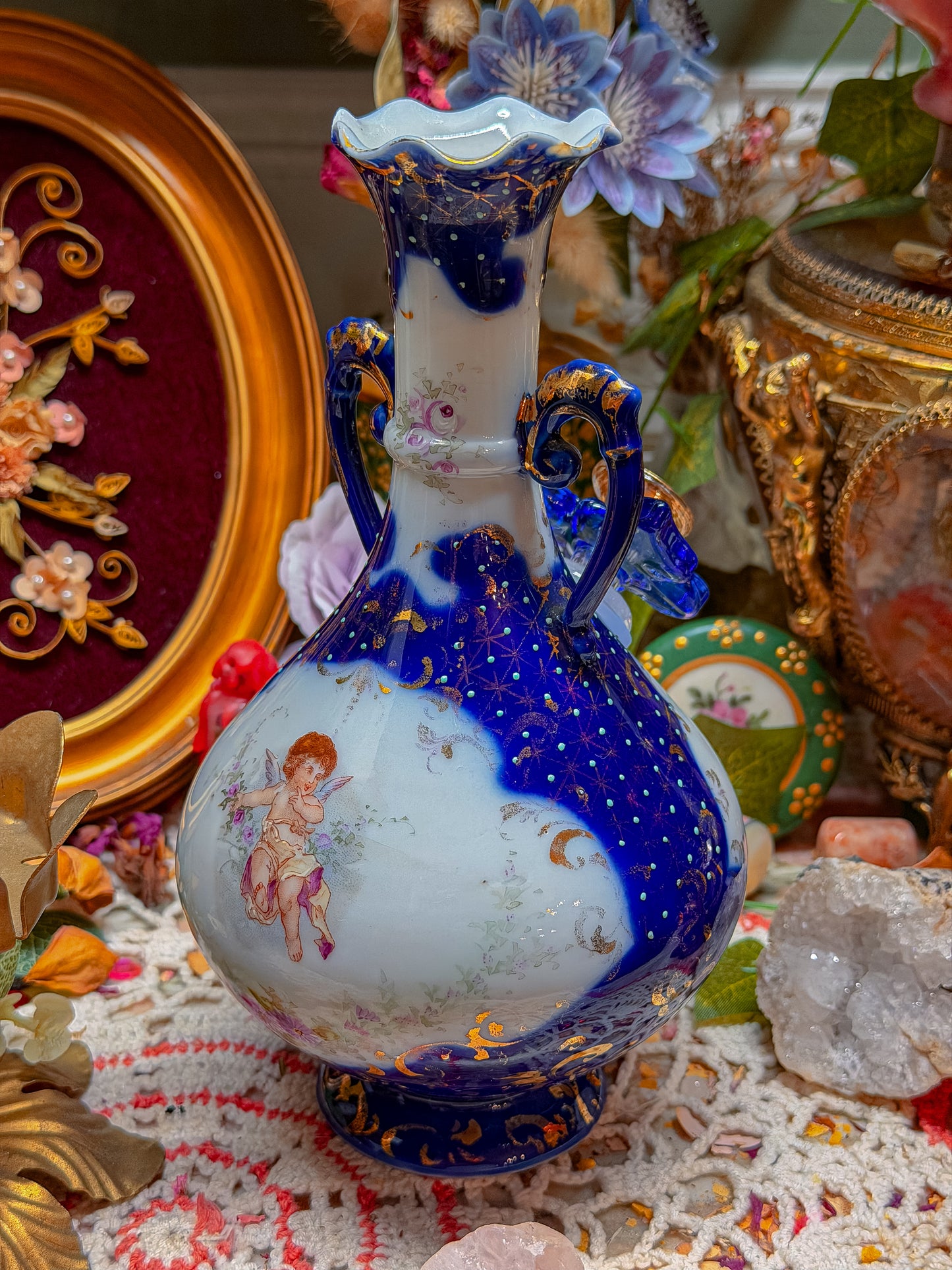 Nippon with stand and cherub✨