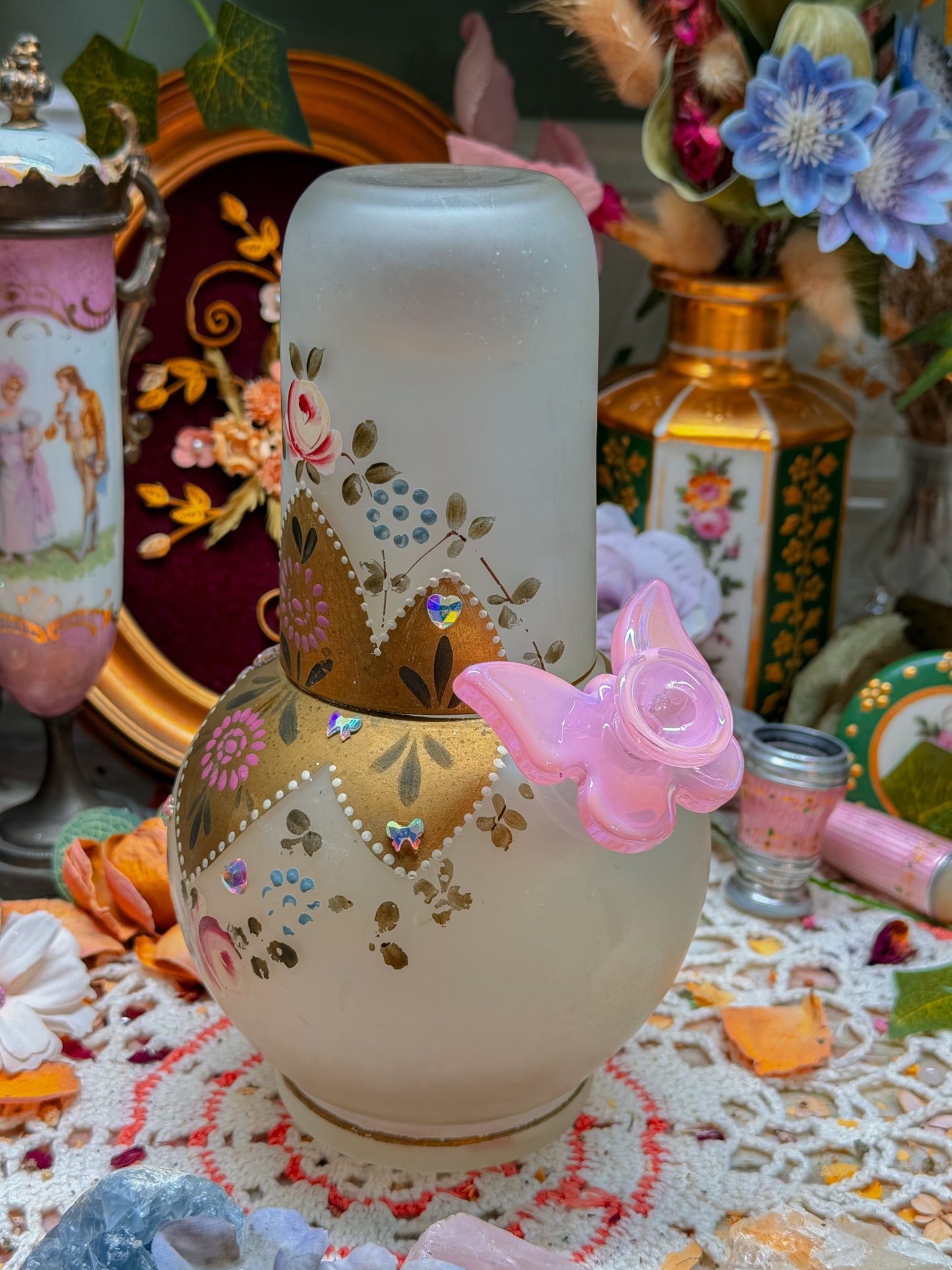 Satin glass carafe with add ons✨