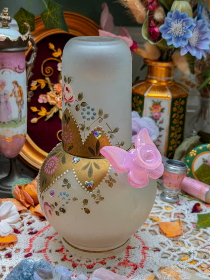 Satin glass carafe with add ons✨