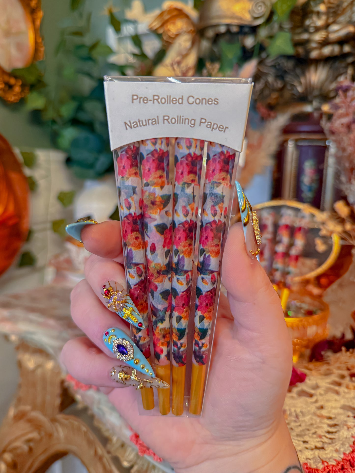 Floral and gold limited pre rolled cones✨