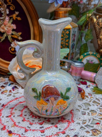 Iridescent Arnel 70s mushroom bong✨