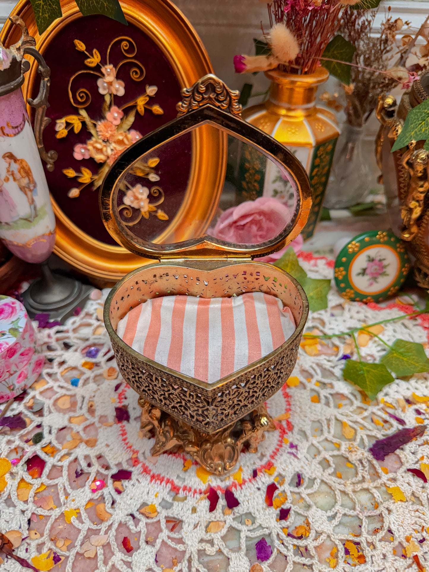 Heart shaped jewelry casket✨