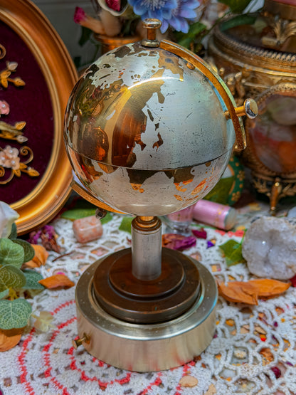 1950s musical cigarette pop up globe✨