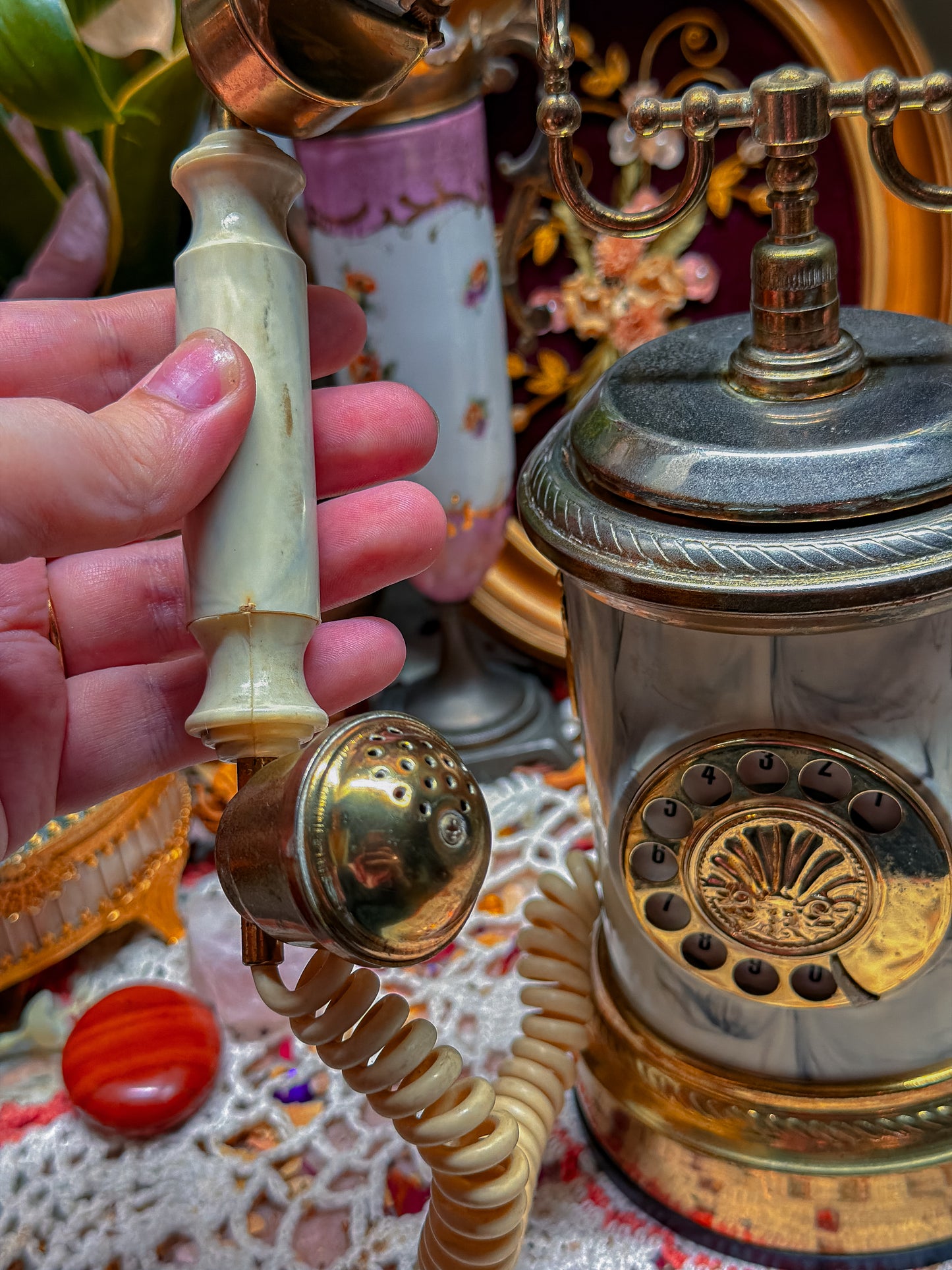 Telephone cigarette dispenser/lighter/music box (RARE)✨