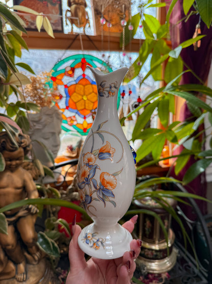 Aynsley floral with orchids✨